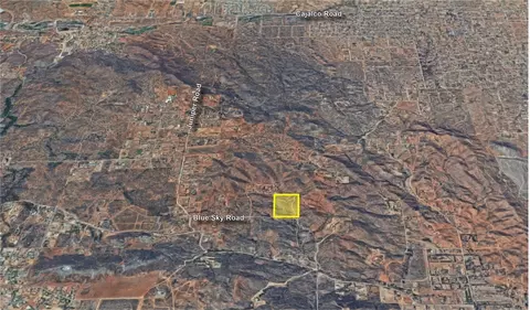 4 Blue Sky Rd, Perris, CA 92570 photo 2