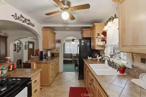 Entry Way - 2041 Blenheim, Riverside, CA 92507 photo 2 of 3