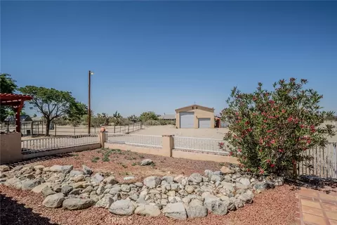 12274 Mountain, Pinon Hills, CA 92372 photo 5