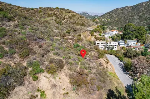 2745 Kennington Dr, Glendale, CA 91206 photo 14