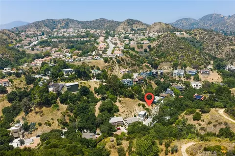 2589 E Chevy Chase Dr, Glendale, CA 91206 photo 11