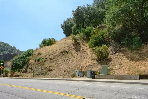 2589 E Chevy Chase Dr, Glendale, CA 91206 photo 3
