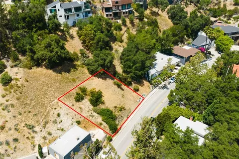 2589 E Chevy Chase Dr, Glendale, CA 91206 photo 5