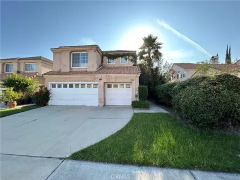 8016 Tuscany St, Fontana, CA 92336