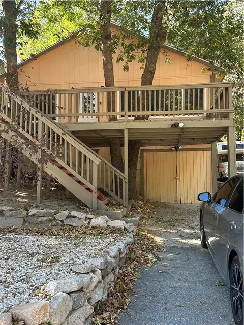 518 Acacia, Crestline, CA 92325