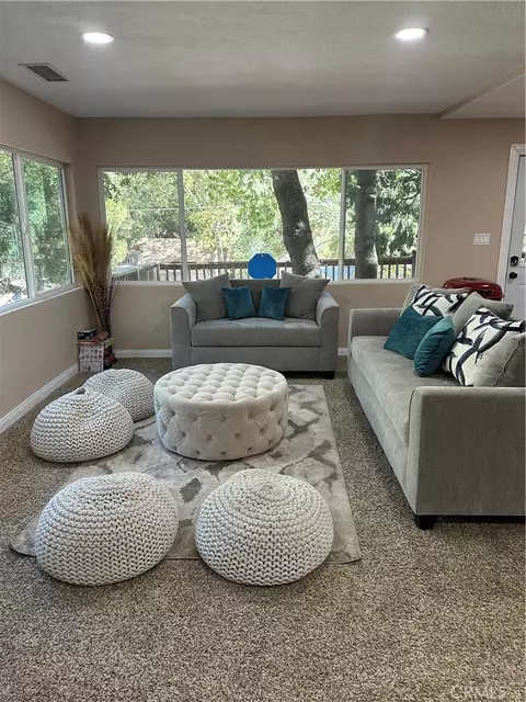 Living - 518 Acacia, Crestline, CA 92325 photo 1 of 2