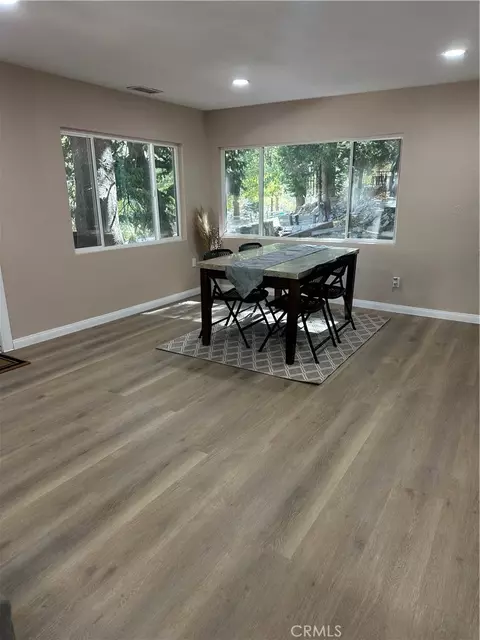 Dining - 518 Acacia, Crestline, CA 92325 photo 1 of 1