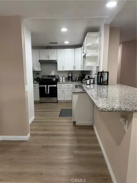 Kitchen - 518 Acacia, Crestline, CA 92325 photo 2 of 3