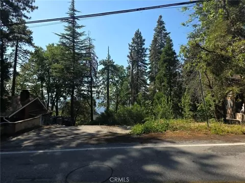 30778 Live Oak, Running Springs, CA 92382