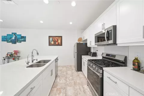 Kitchen - 2242 Autumn Ct, Perris, CA 92571 photo 4 of 4