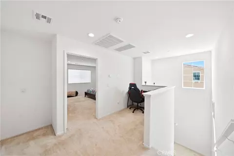Entry Way - 2242 Autumn Ct, Perris, CA 92571 photo 8 of 9