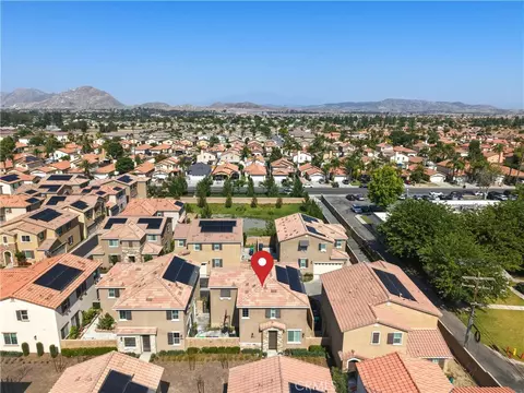 View/Area - 2242 Autumn Ct, Perris, CA 92571 photo 5 of 14