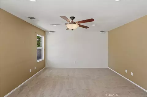 Living - 41425 Farmer Ct, Indio, CA 92203 photo 4 of 5