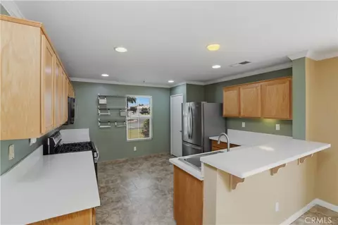 Kitchen - 41425 Farmer Ct, Indio, CA 92203 photo 1 of 4