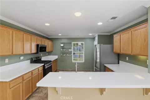 Kitchen - 41425 Farmer Ct, Indio, CA 92203 photo 2 of 4