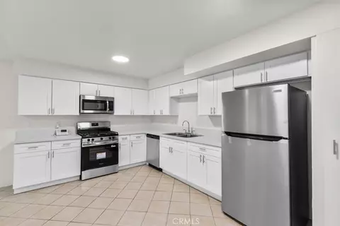 Kitchen - 1002 Lombard Dr, Redlands, CA 92374 photo 3 of 6
