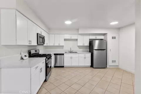 Kitchen - 1002 Lombard Dr, Redlands, CA 92374 photo 2 of 6