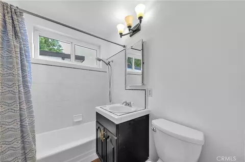 Bath - 1108 Fletcher, Redlands, CA 92373 photo 3 of 3