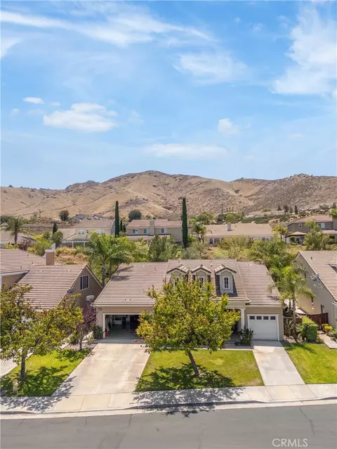 View/Area - 17059 Noble Vw, Riverside, CA 92503 photo 4 of 8