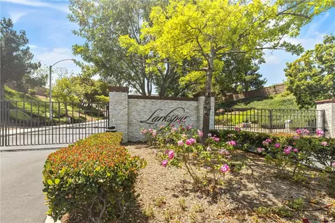 View/Area - 17059 Noble Vw, Riverside, CA 92503 photo 8 of 8