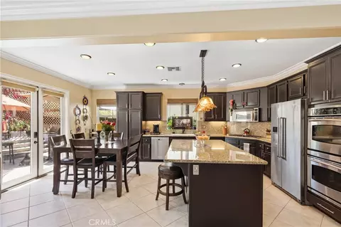 Kitchen - 17059 Noble Vw, Riverside, CA 92503 photo 2 of 4