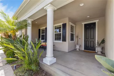 Exterior - 17059 Noble Vw, Riverside, CA 92503 photo 2 of 9