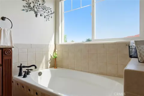 Bath - 5556 Hardwick, Riverside, CA 92504 photo 3 of 7