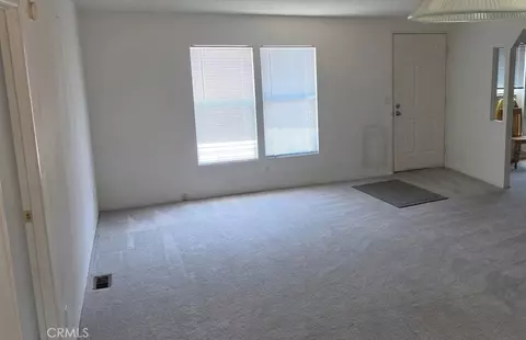 Living - 32033 207th E, Llano, CA 93544 photo 3 of 3