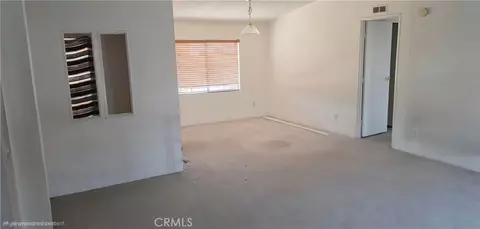 Living - 32033 207th E, Llano, CA 93544 photo 2 of 3