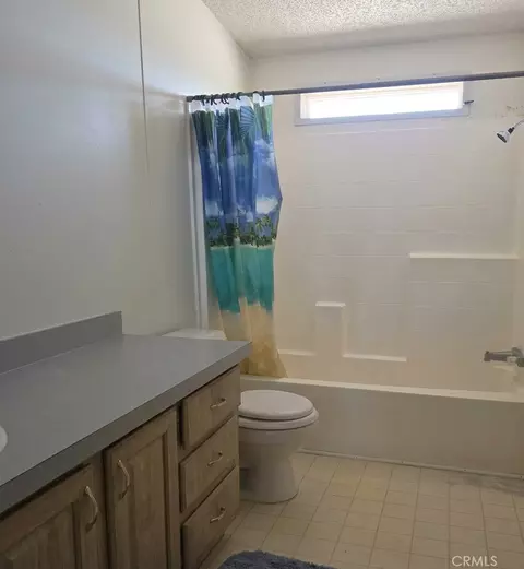 Bath - 32033 207th E, Llano, CA 93544 photo 2 of 2
