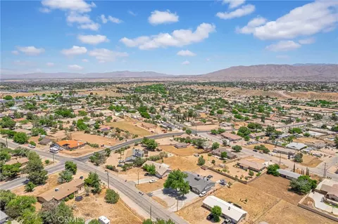 View/Area - 8216 Buckthorn, Hesperia, CA 92345 photo 18 of 19
