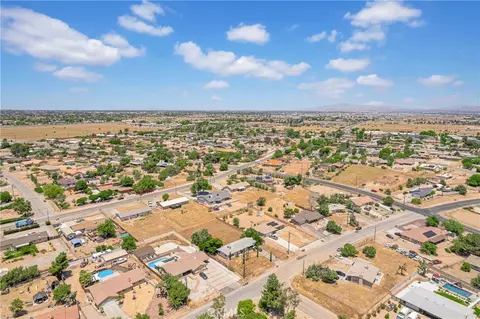 View/Area - 8216 Buckthorn, Hesperia, CA 92345 photo 17 of 19