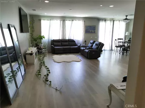 Living - 760 Torrey Ct, Perris, CA 92571 photo 1 of 2
