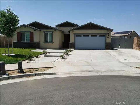 Exterior - 760 Torrey Ct, Perris, CA 92571 photo 2 of 9
