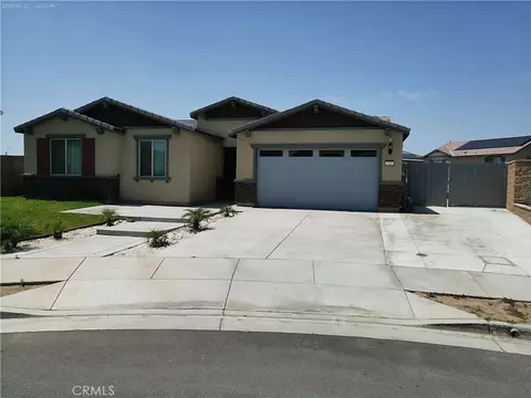 Exterior - 760 Torrey Ct, Perris, CA 92571 photo 3 of 9