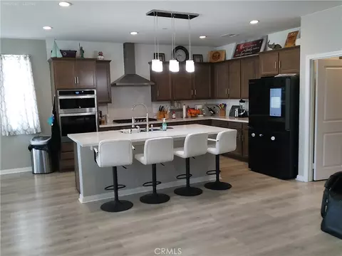 Kitchen - 760 Torrey Ct, Perris, CA 92571 photo 3 of 3