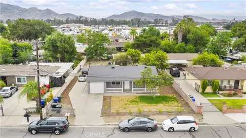 15411 Rosemary Dr, Fontana, CA 92335