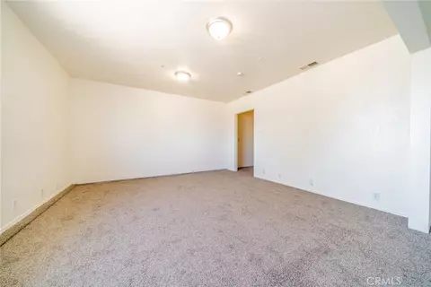 Living - 8417 Ailanthus, Phelan, CA 92371 photo 5 of 5