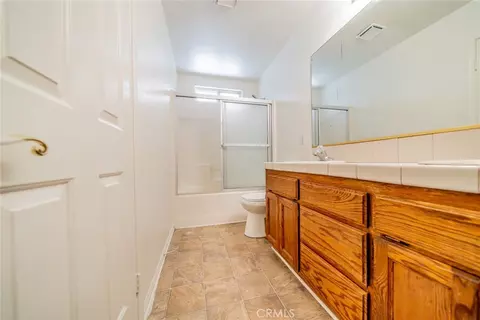 Bath - 8417 Ailanthus, Phelan, CA 92371 photo 3 of 4
