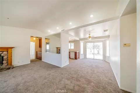 Living - 8417 Ailanthus, Phelan, CA 92371 photo 2 of 5