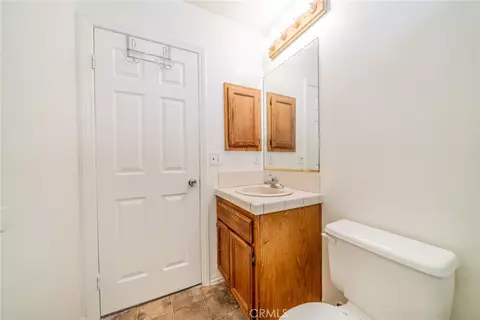 Bath - 8417 Ailanthus, Phelan, CA 92371 photo 2 of 4