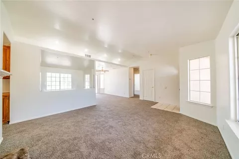 Living - 8417 Ailanthus, Phelan, CA 92371 photo 4 of 5