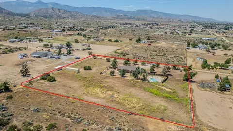 View/Area - 8417 Ailanthus, Phelan, CA 92371 photo 4 of 6