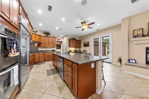 Kitchen - 12816 Windstar Dr, Rancho Cucamonga, CA 91739 photo 2 of 5