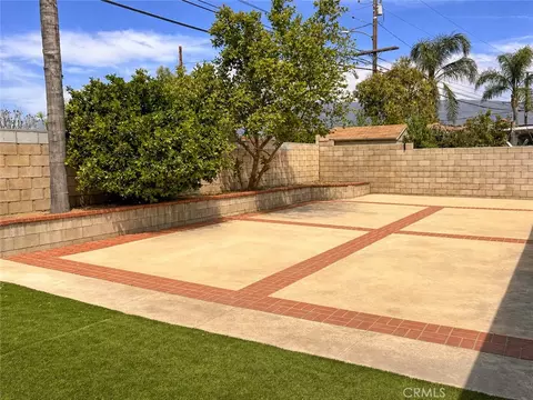 Exterior - 8340 Pampas, Fontana, CA 92335 photo 4 of 6