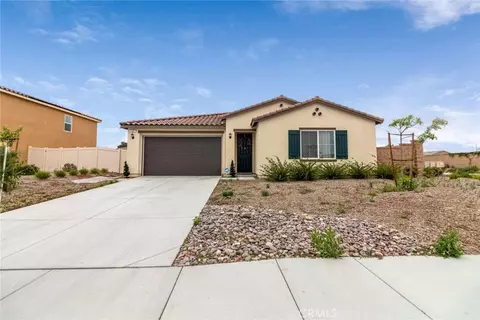 987 Runaway Trl, San Jacinto, CA 92582