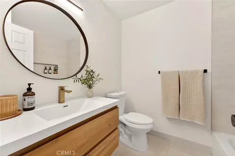 Bath - 1444 Cambridge Ave, Redlands, CA 92374 photo 1 of 5