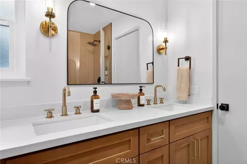 Bath - 1444 Cambridge Ave, Redlands, CA 92374 photo 5 of 5