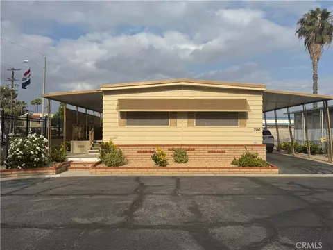 2205 W Acacia #200, Hemet, CA 92545