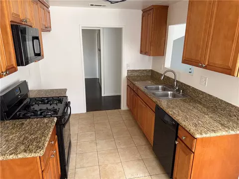 834 E 222nd, Carson, CA 90745 photo 3
